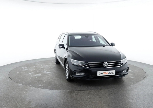 Volkswagen Passat cena 86900 przebieg: 116138, rok produkcji 2020 z Poznań małe 781